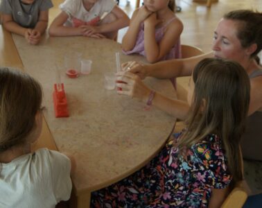 DNA Botschafterin im Kindergarten unterwegs